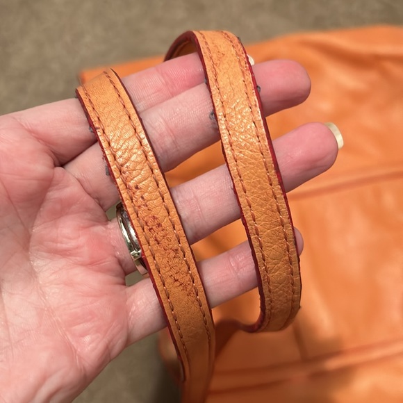 🍊Banana Republic Classic Leather Orange Shoulder Bag Tote - Picture 11 of 16